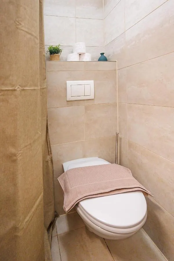 Cozy Market-Square Retreat Located In The Heart Of The 10Th District Вена 0*,  Австрия